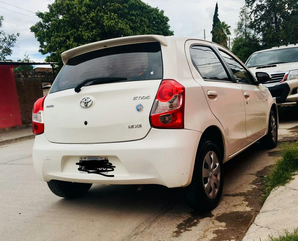 Toyota Etios Xs  Impecable