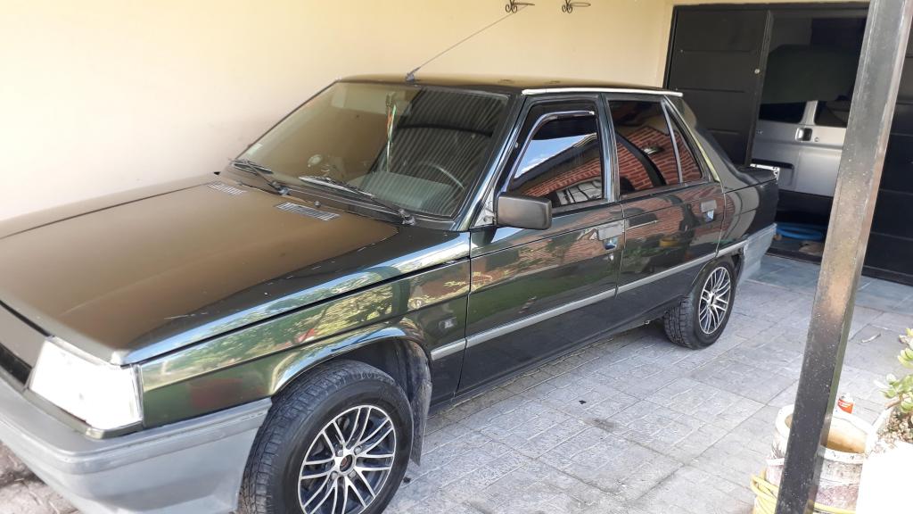 Vendo Renault 9