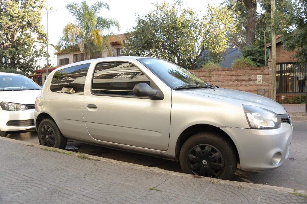 Renault Clio Mio , Excelente estado  km