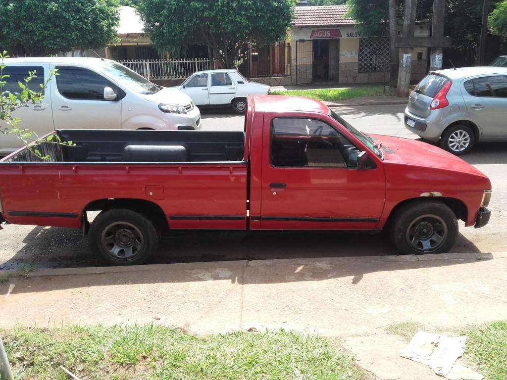 Vendo Nissan 96 Diesel C Aure Titular