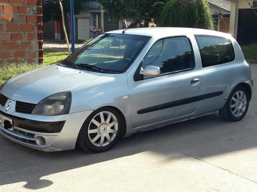 Vendo O Permuto Clio