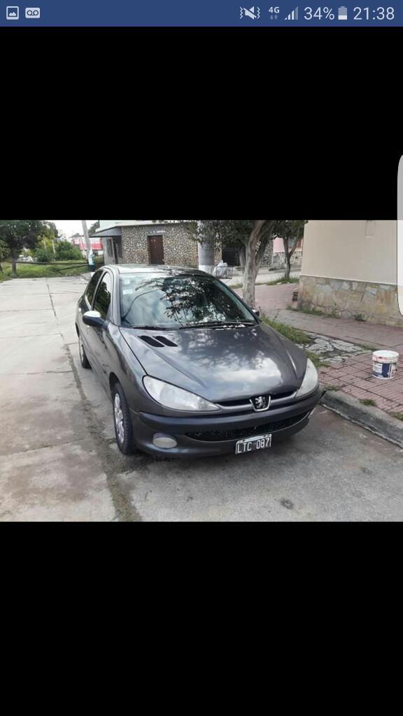 Vendo Peugeot 206 Modelo 