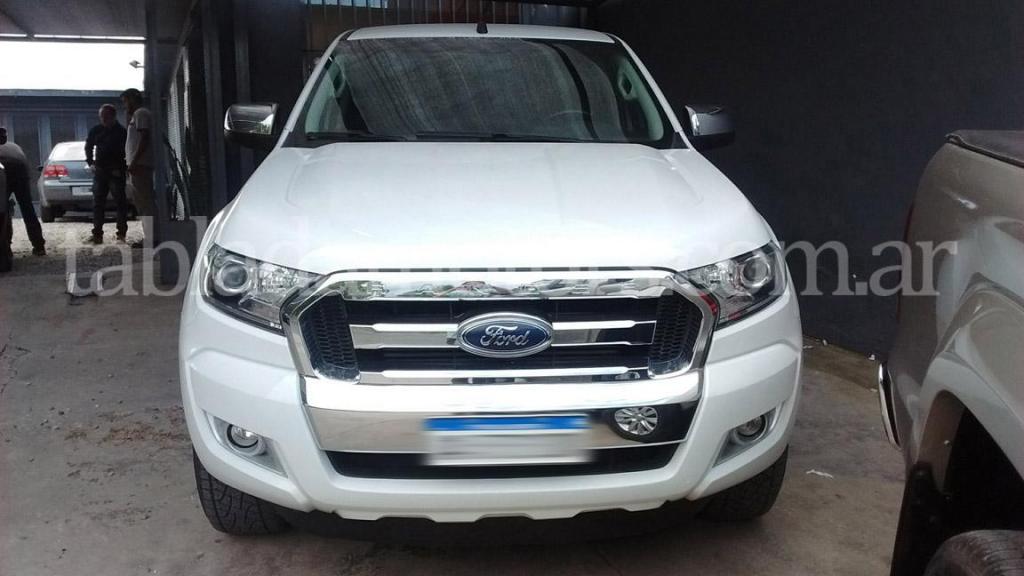 FORD RANGER XLT 