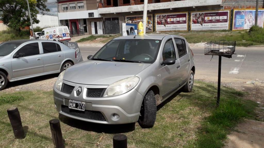Titular vende Renault Sandero 1.5 Diesel. Excelente estado.