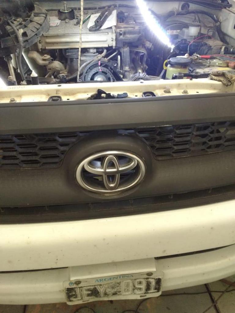 Toyota hilux sr