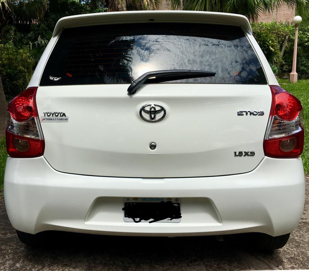 Vendo Toyota Etios