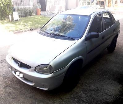 CORSA  DUEÑA VENDO 15-