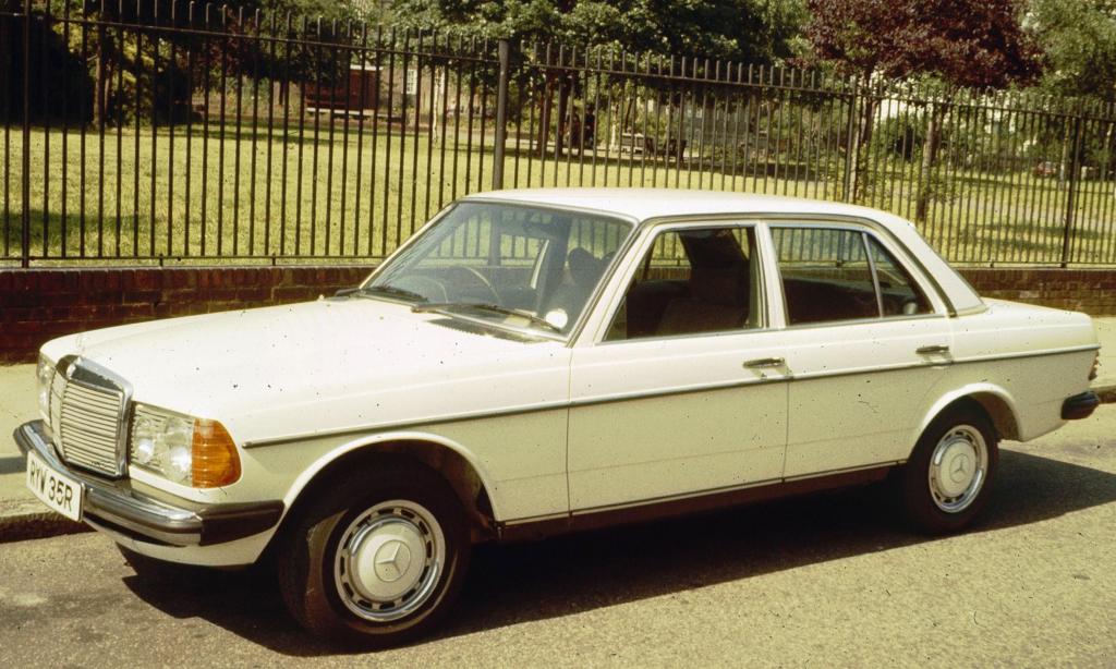 Mercedes Benz 230 W123