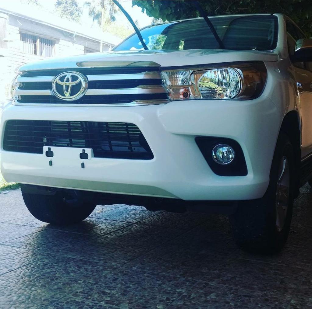 Toyota Hilux Srv 4x4 Manual