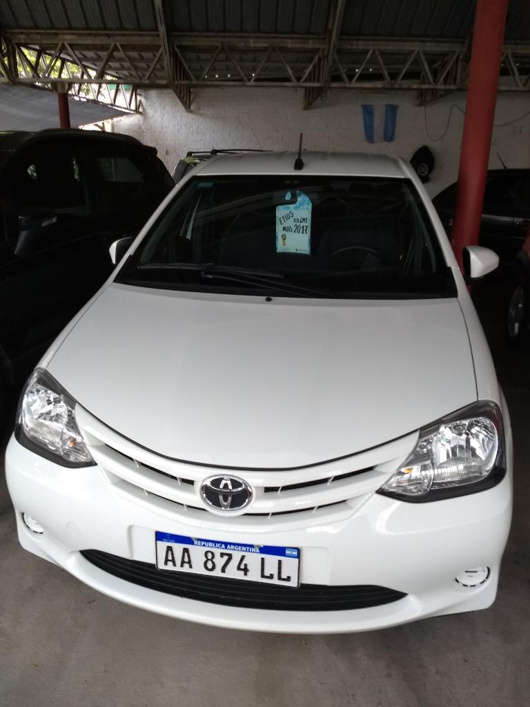 Toyota Etios  Corto