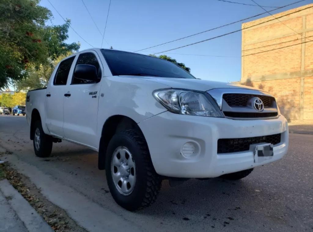 Toyota Hilux 2.5 4x Dx Pack
