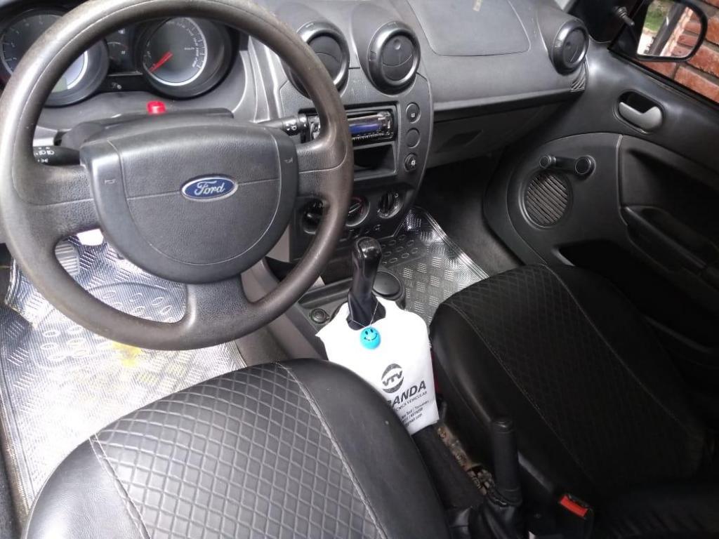 Vendo ford fiesta max 