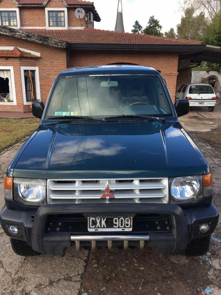 Mitsubishi Montero 2.5 Glx