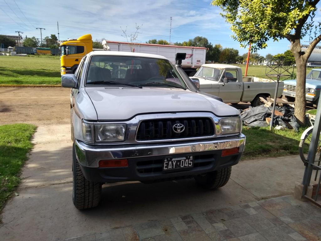 Vendo Toyota Hilux Srv 4Wd