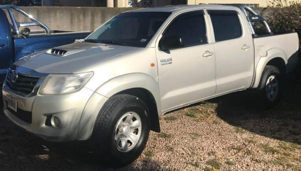 Toyota Hilux Sr 4x