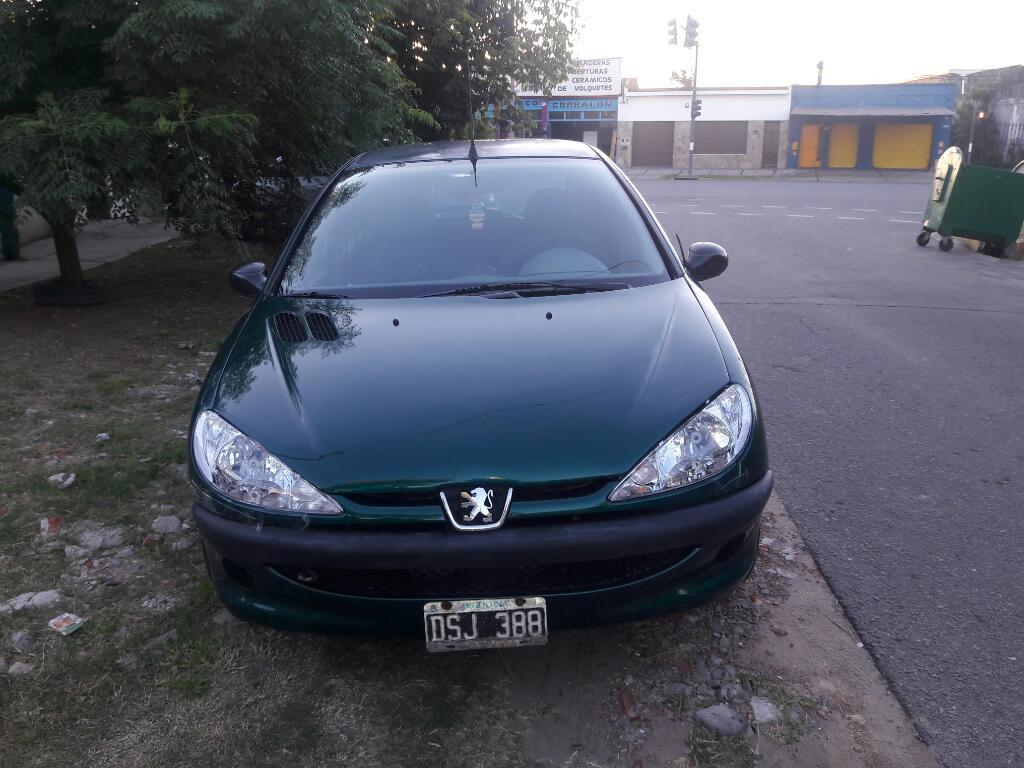 Vendo 206 Modelo  Nafta