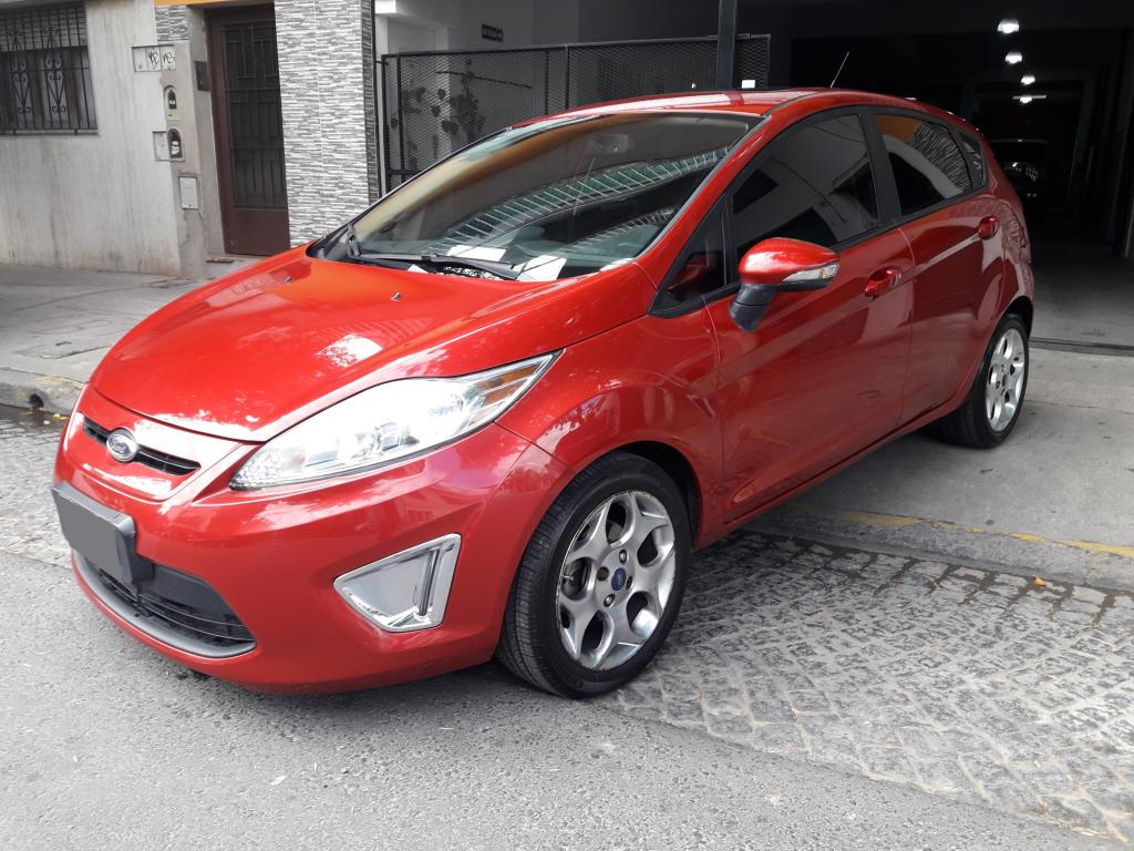 Ford Fiesta KD Titanium 1.6 5P