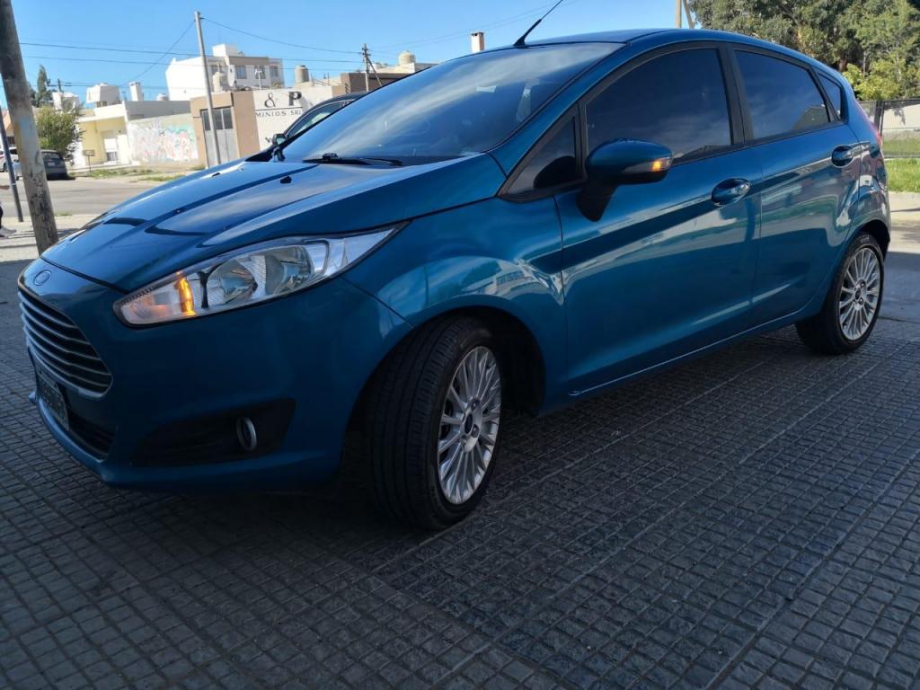 Ford Fiesta Kinetic Se  kms. cubiertas