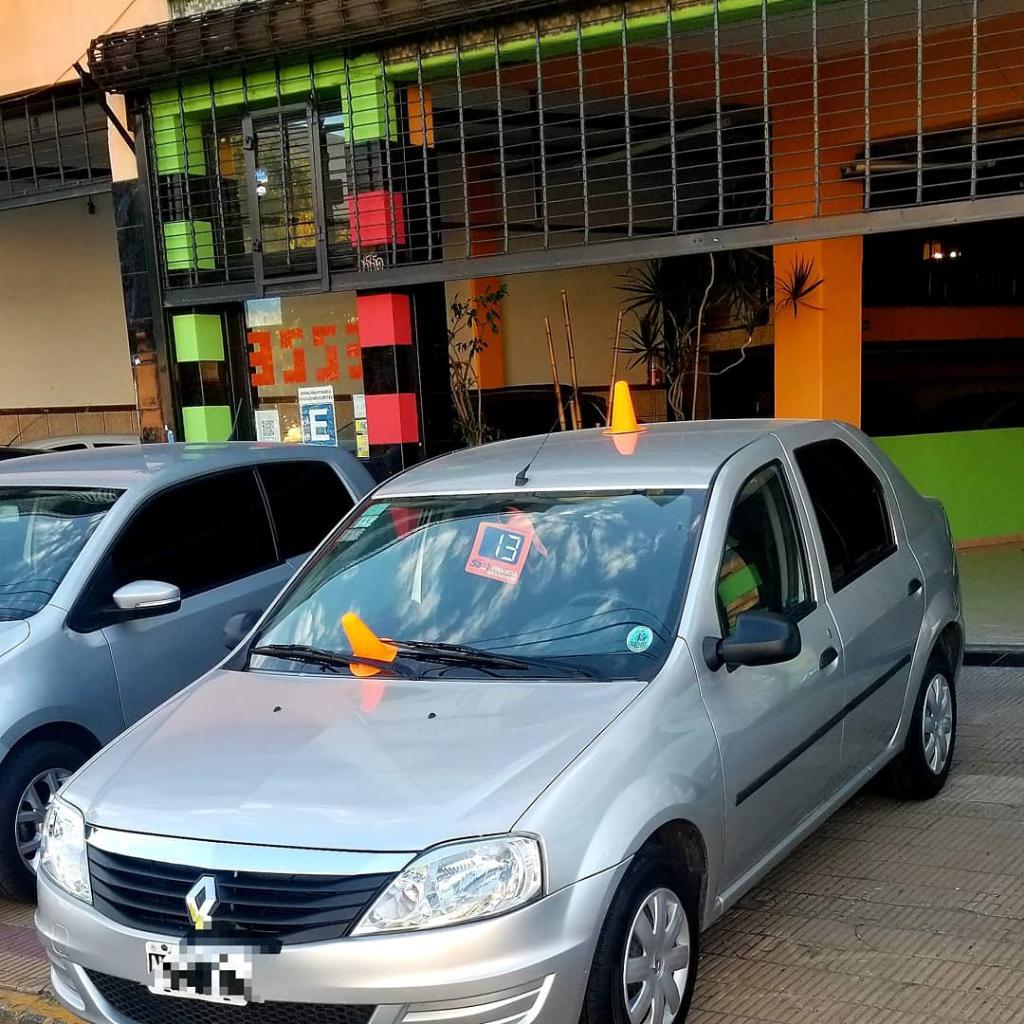 Renault Logan 1.6 Nafta Pack Ll 