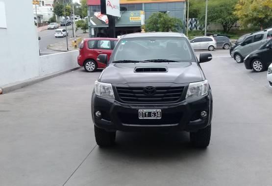 Hilux Limited Negra