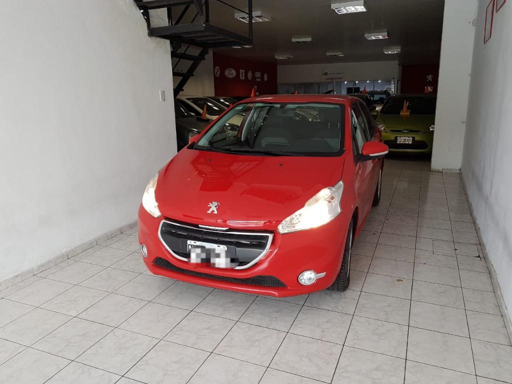 Peugeot 208 Allure Touchscreen 1.5 Nafta