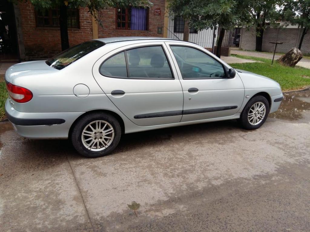 VENDO RENAULT MEGANE 