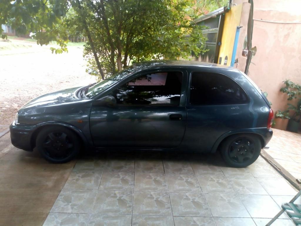 Vendo Chevrolet Corsa Base