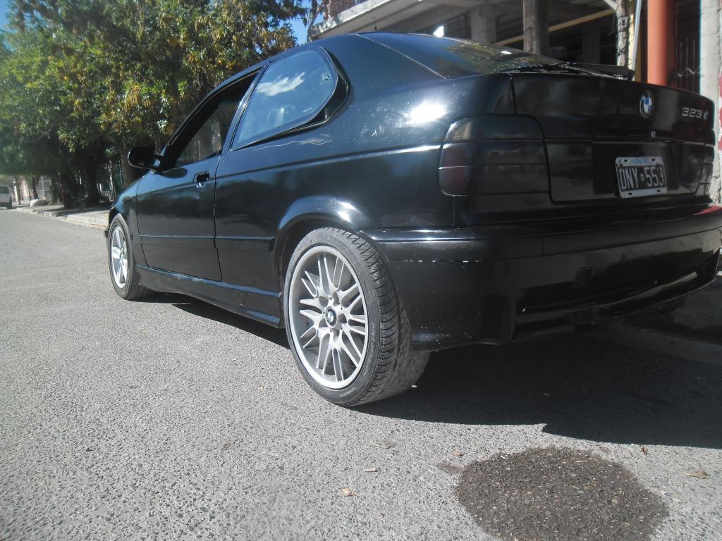 vendo o permuto bmw323ti