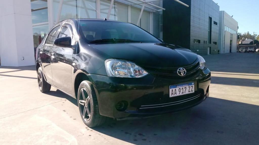 TOYOTA ETIOS