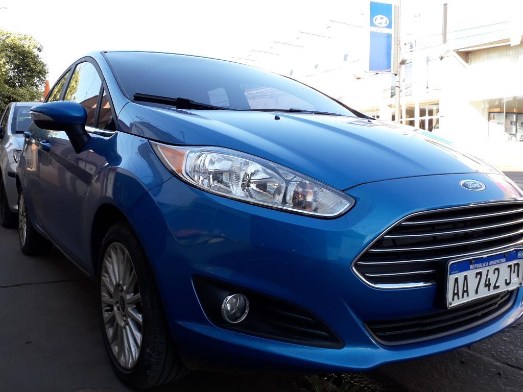 Vendo Ford Fiesta 1.6 5p Titanium 