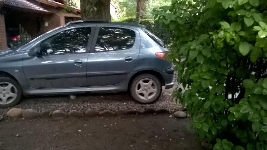 VENDO PEUGEOT 206 AÑO 