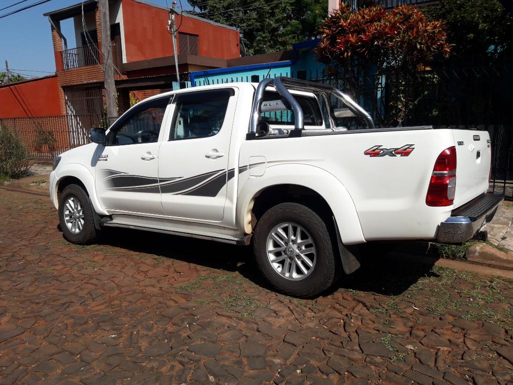 Toyota Hilux Srv 4x4