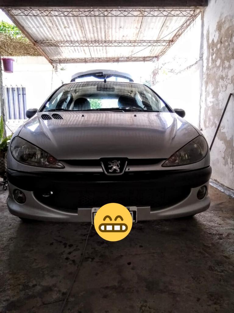 Vendo Peugeot 206 Xtd Mod.  Puert.