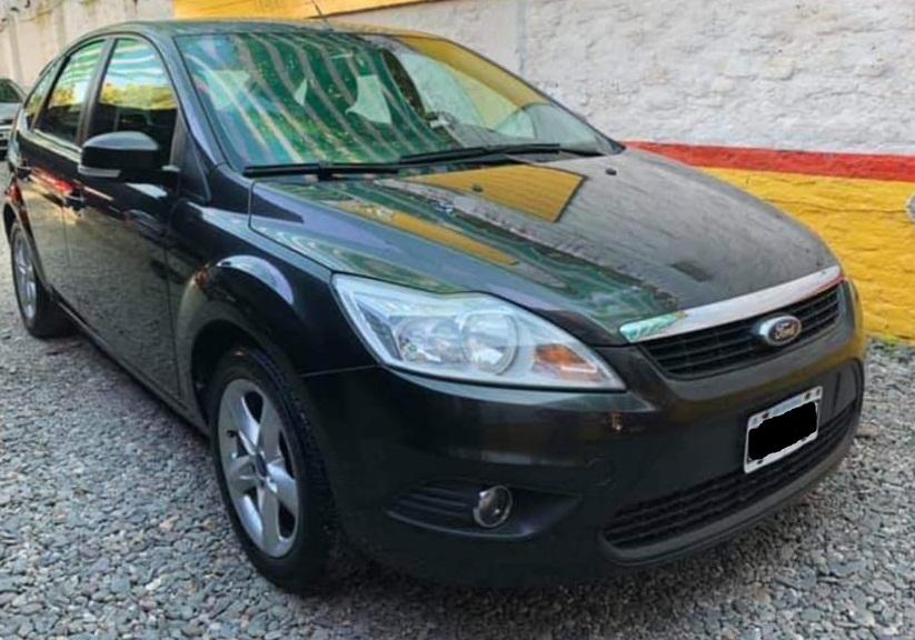 Ford Focus Trend 1.6 full