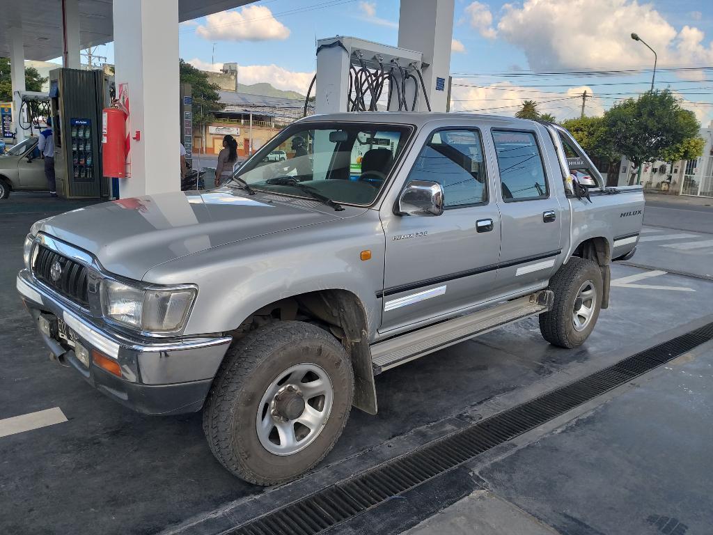 Toyota Hilux Srv 4x