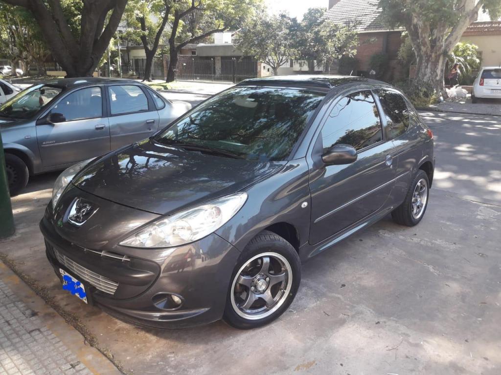 peugeot 207 compact