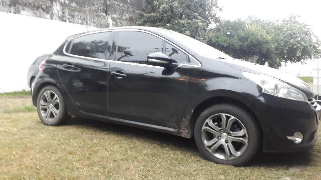 Peugeot 208 Felline Full