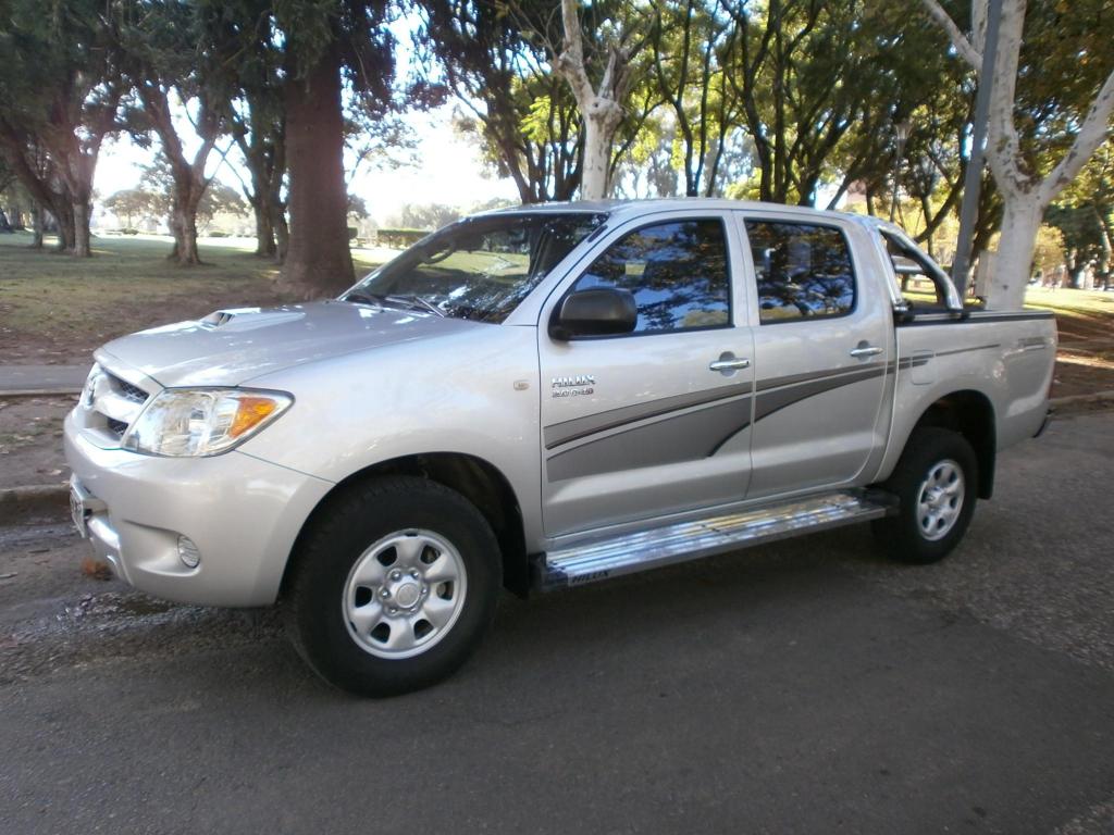 Toyota hilux 3.0 sr unico dueño