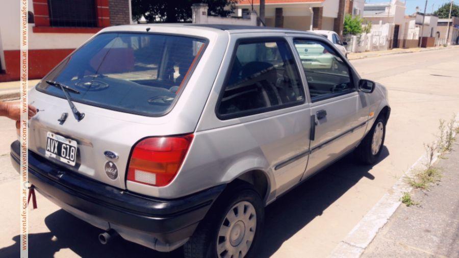 VENDO FORD FIESTA 1.3 MOD 96