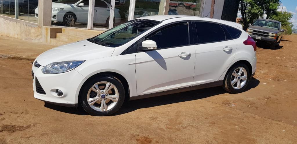 Vendo Ford Focus 1.6 5p S /14 Año 