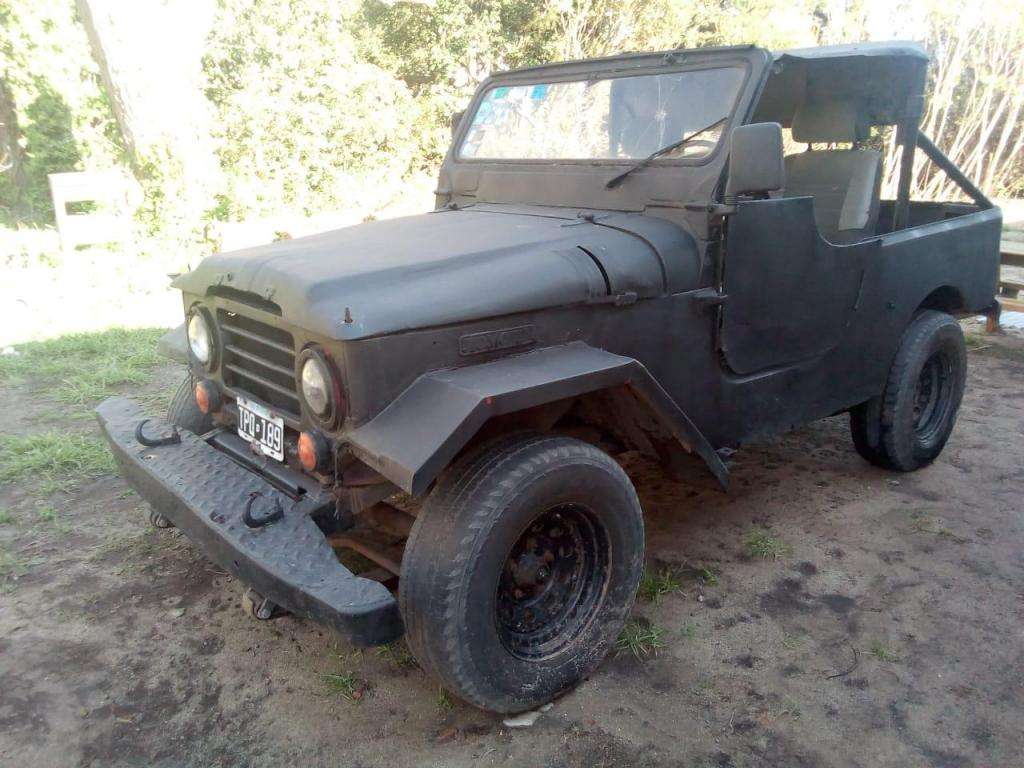 Jeep Toyota con motor ford 221