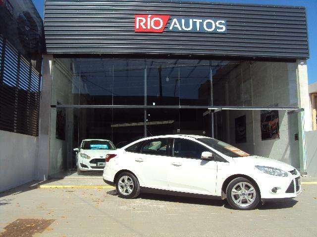 Ford Focus III 1.6 Sedan S 