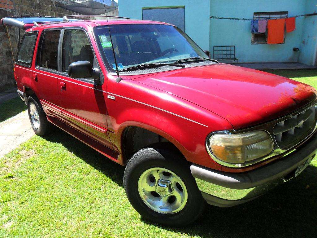 ford explorer 4x4 con GNC