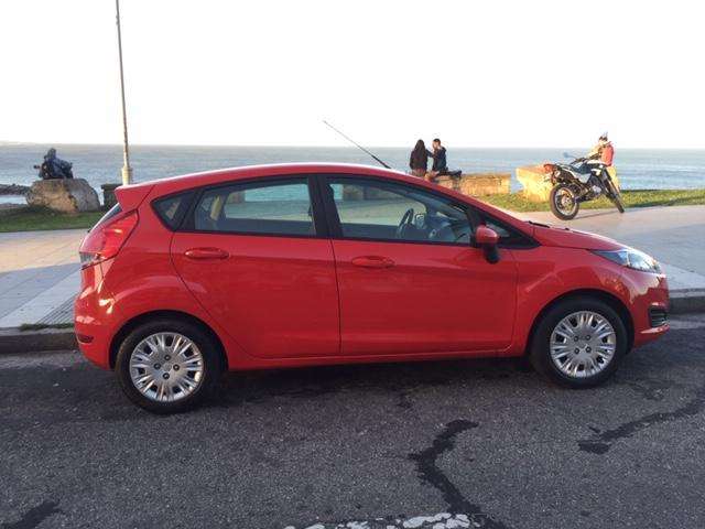 Ford Fiesta  Km!!! Vendo por viaje!!