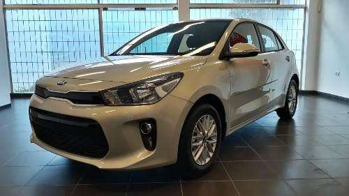 Kia Rio Ex Mt Hatchback