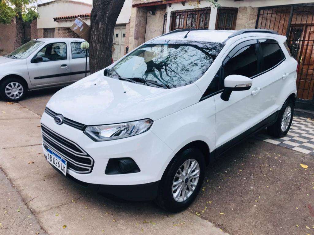 IMPECABLE FORD ECOSPORT KD 1.5 Se Mt (123cv)-AÑO