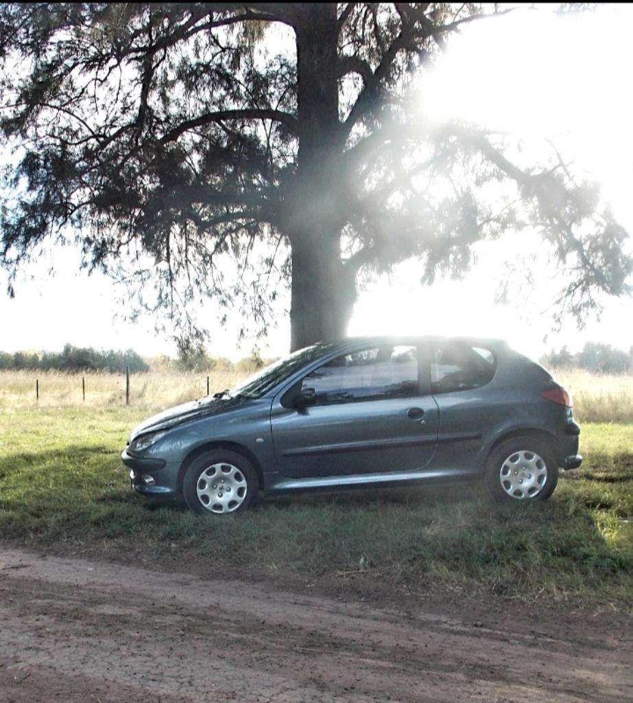 Peugeot v