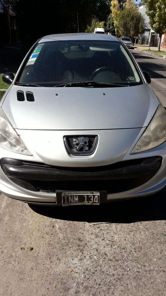 Vendo Peugeot 207 Compac 1.9 Diessel