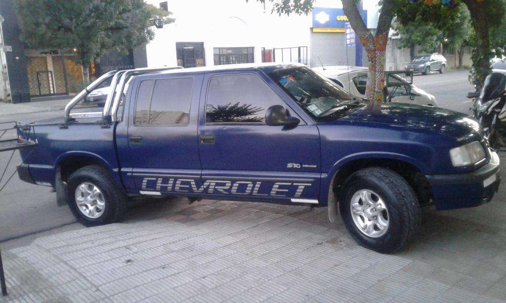 CHEVROLET S TD 4X4 -DOBLE CABINA - Deluxe