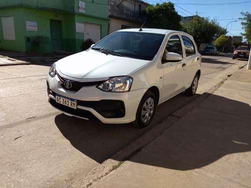 Toyota Etios X 1.5 N Mt 5p